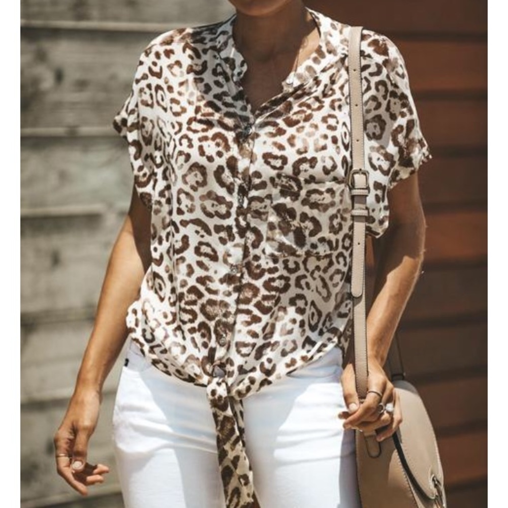 NWT Vici Minx Button Down Tie Top small